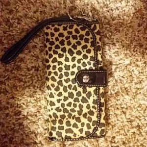 I am selling a wallet